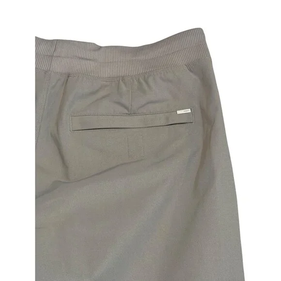 Vuori Meta Easy Shorts XL Gray NWOT MSRP$94 - Picture 11 of 14